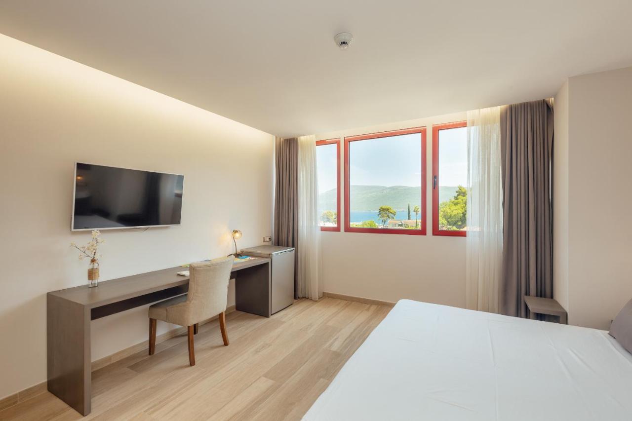 Centar Novi Hotell Herceg Novi Exteriör bild