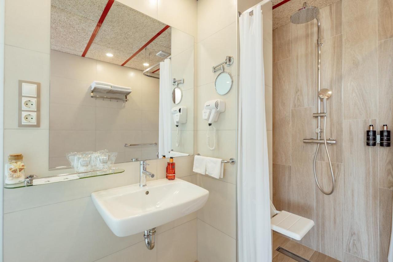 Centar Novi Hotell Herceg Novi Exteriör bild