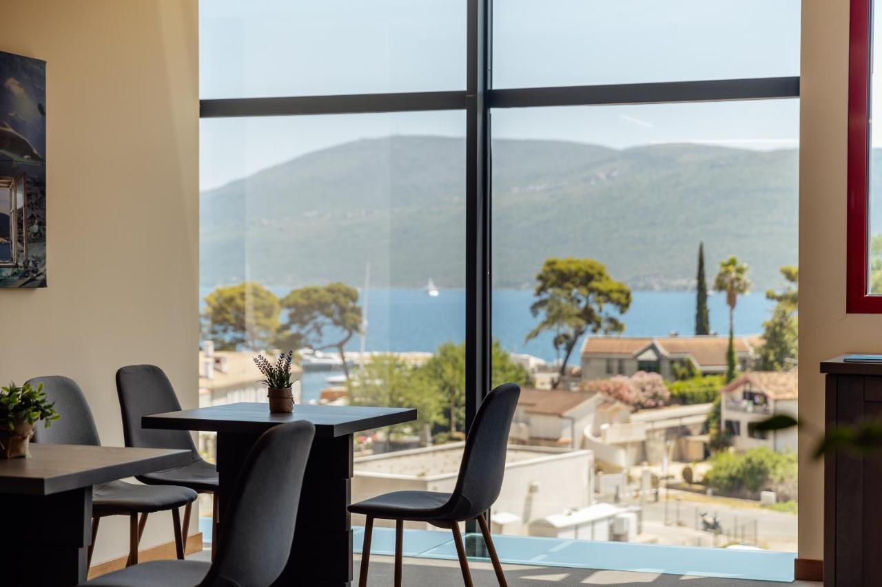 Centar Novi Hotell Herceg Novi Exteriör bild
