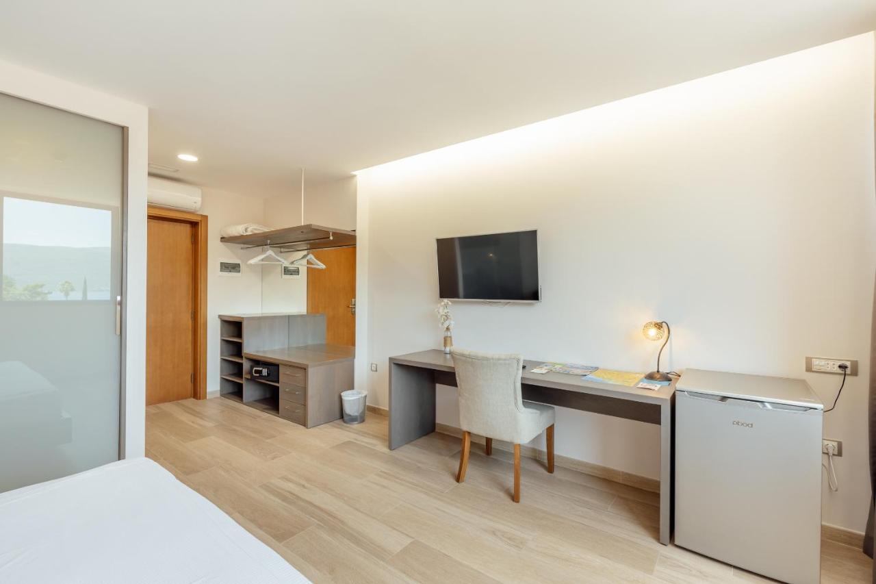 Centar Novi Hotell Herceg Novi Exteriör bild
