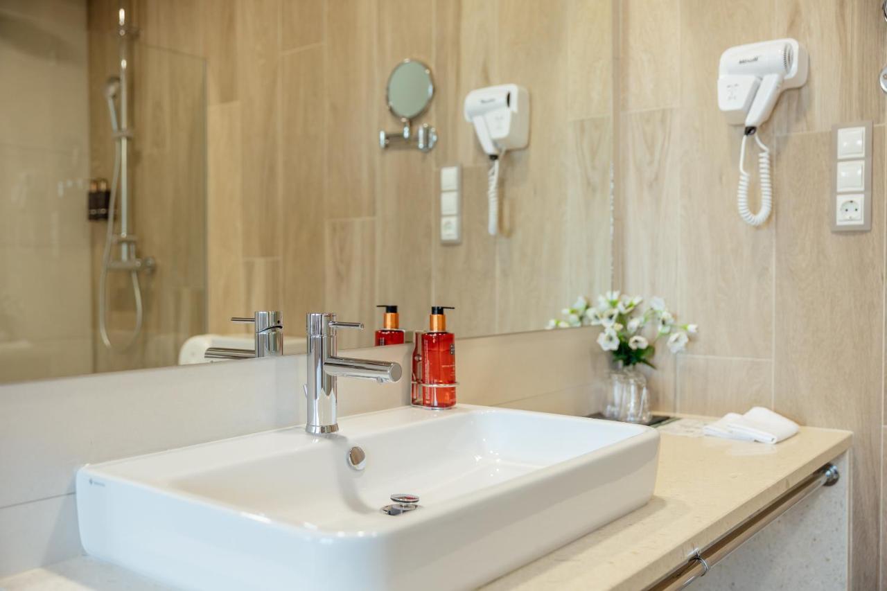 Centar Novi Hotell Herceg Novi Exteriör bild