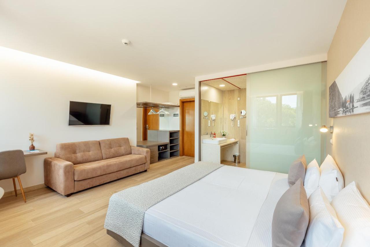 Centar Novi Hotell Herceg Novi Exteriör bild